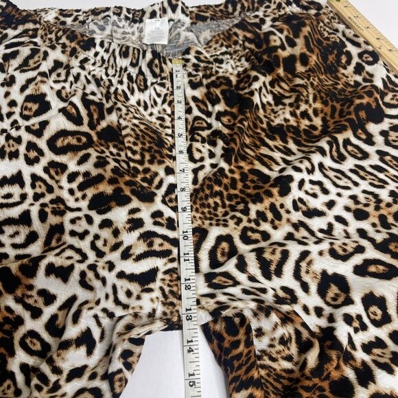 Women's Animal Printed Wide- Leg Pants Side Pockets - Plus Size - Picture 12 of 15
